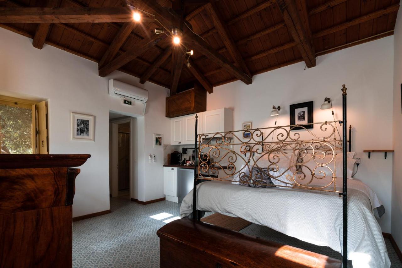 Rafalias Mansion 伊兹拉 外观 照片